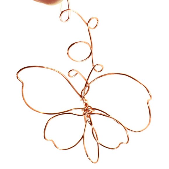 Extra long playful mismatched flowers and butterfly copper wire earrings - Picture 2 of 7
